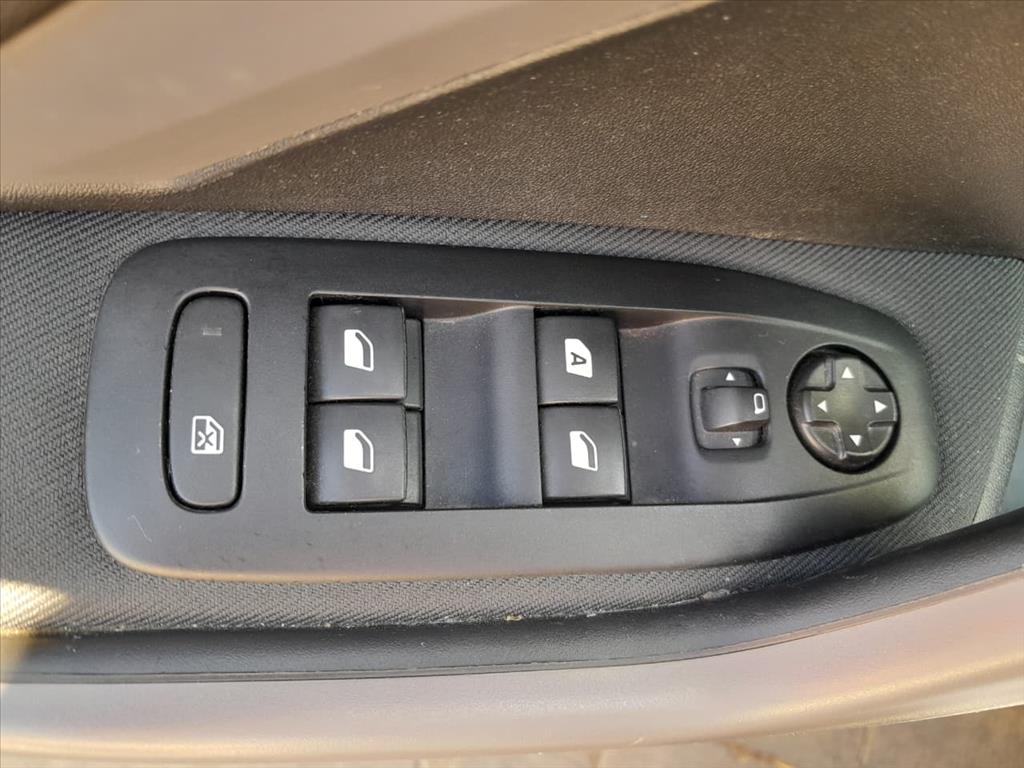 208 1.2 ALLURE 12V FLEX 4P MANUAL 208 1.2 ALLURE 12V FLEX 4P MANUAL