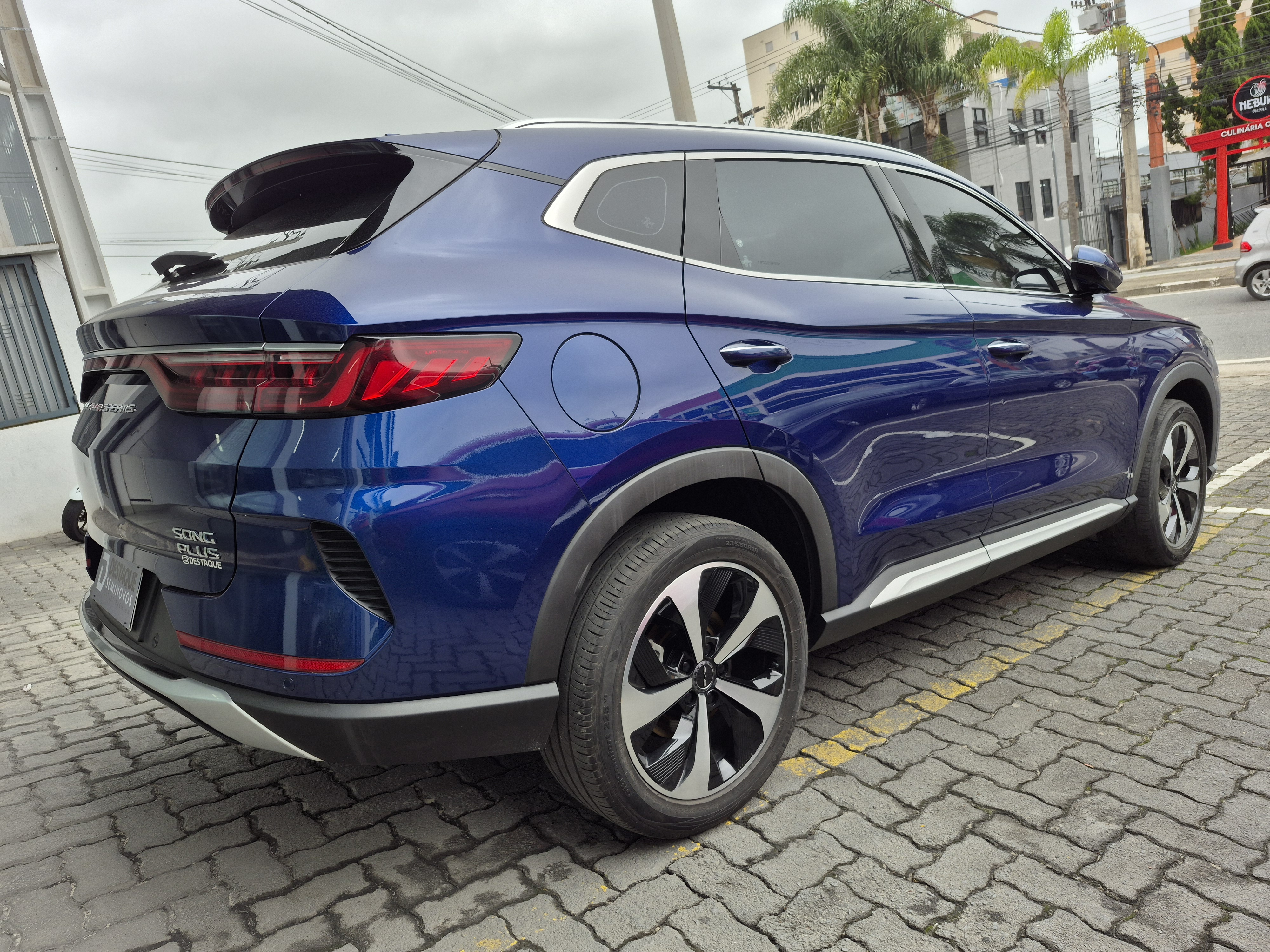 Foto ilustrativa do carro