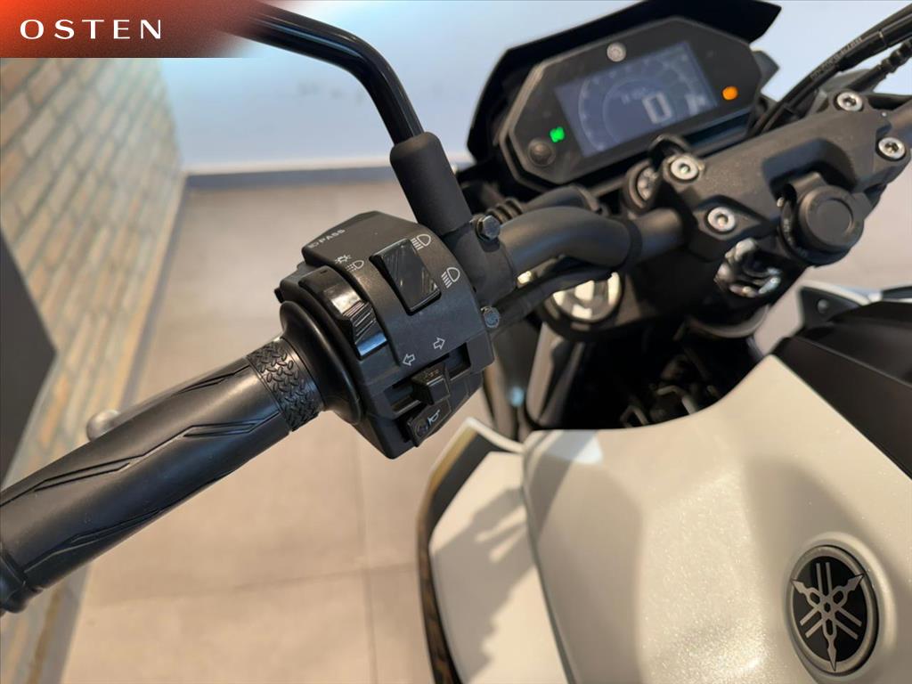 YAMAHA-FAZER-FZ25 CONNECTED ABS