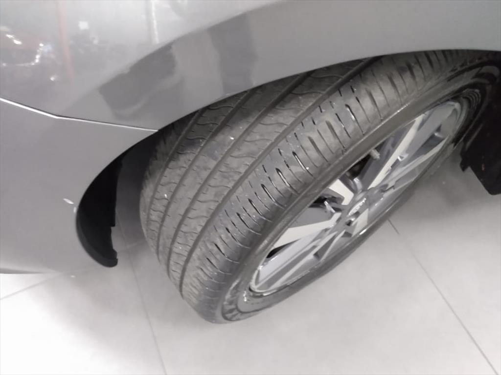 Nissan-VERSA-1.6 16V FLEX SR XTRONIC