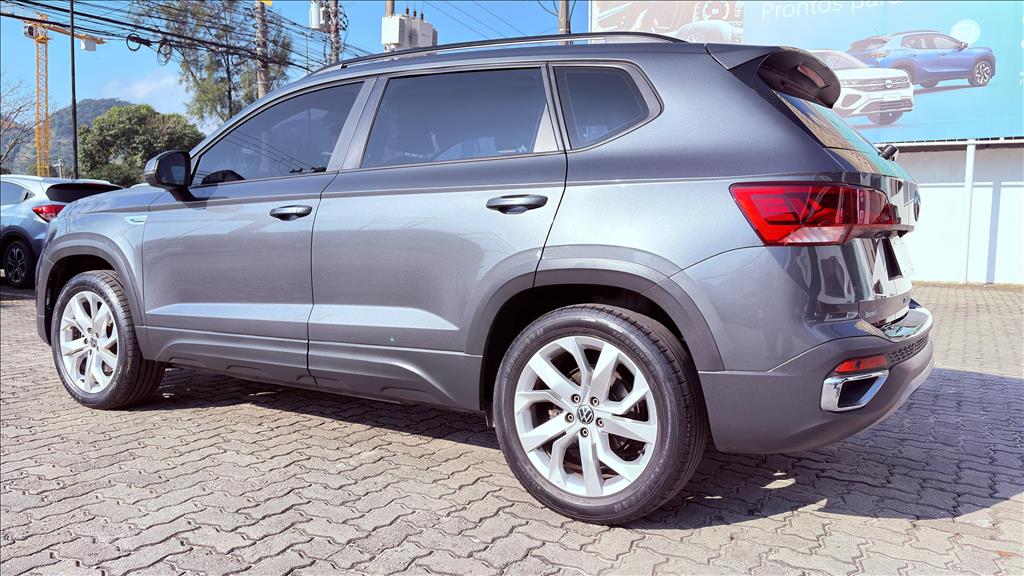 TAOS 1.4 250 TSI TOTAL FLEX COMFORTLINE AUTOMÁTICO2
