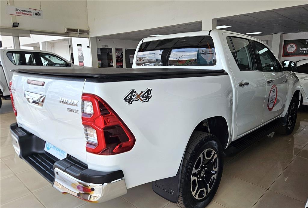HILUX 2.8 D-4D TURBO DIESEL CD SRX 4X4 AUTOMÁTICO3