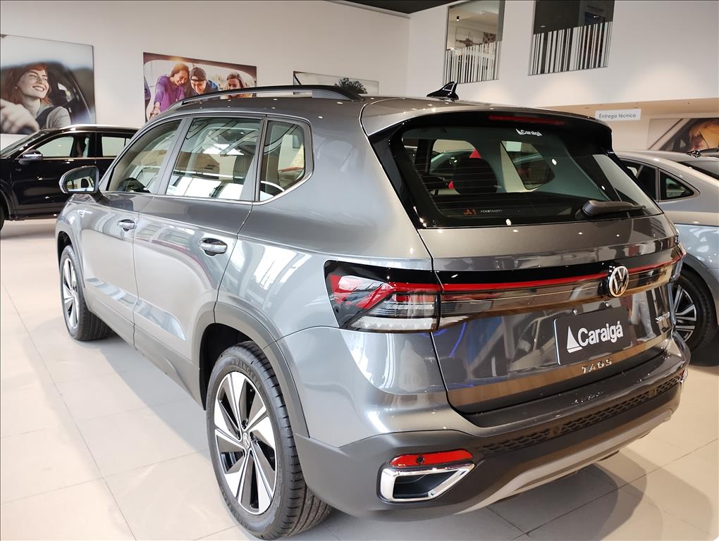 TAOS 1.4 250 TSI TOTAL FLEX COMFORTLINE AUTOMÁTICO3