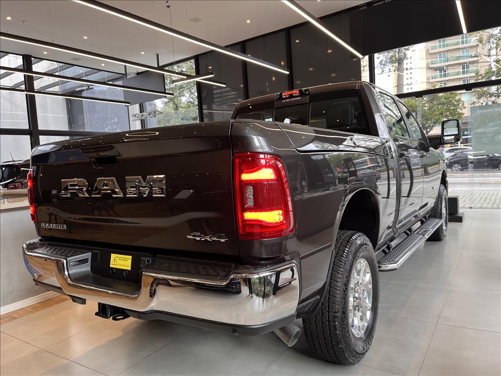 RAM-2500-6.7 I6 TURBO DIESEL LARAMIE CD 4X4 AUTOMÁTICO