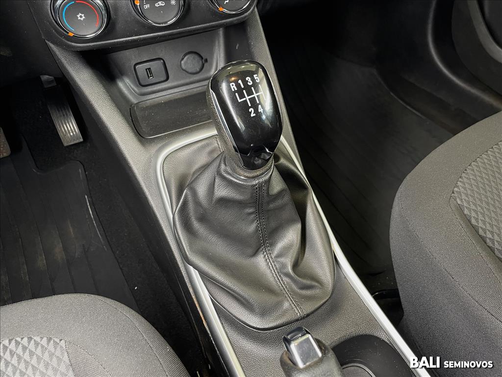 TRACKER 1.0 TURBO FLEX AUTOMÁTICO14