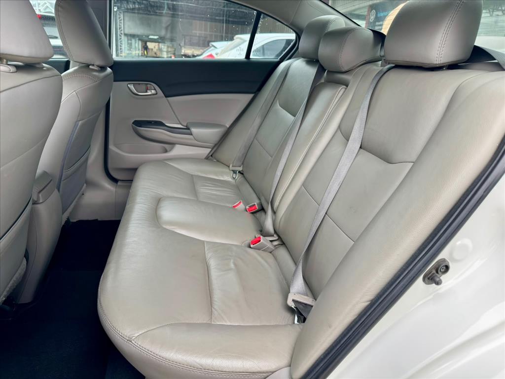 CIVIC 1.8 LXS 16V FLEX 4P AUTOMÁTICO13