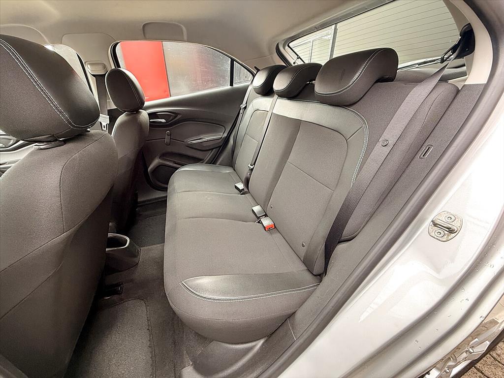 Chevrolet Onix - 1.4 MPFI LT 8V FLEX 4P MANUAL
