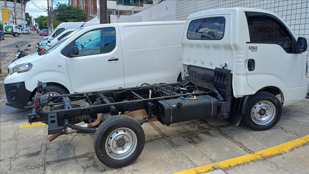 BONGO 2.5 TD DIESEL STD CS MANUAL6