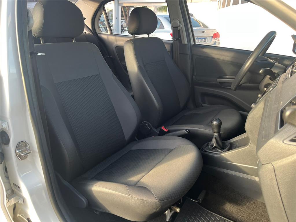 VOYAGE 1.0 12V MPI TOTALFLEX 4P MANUAL