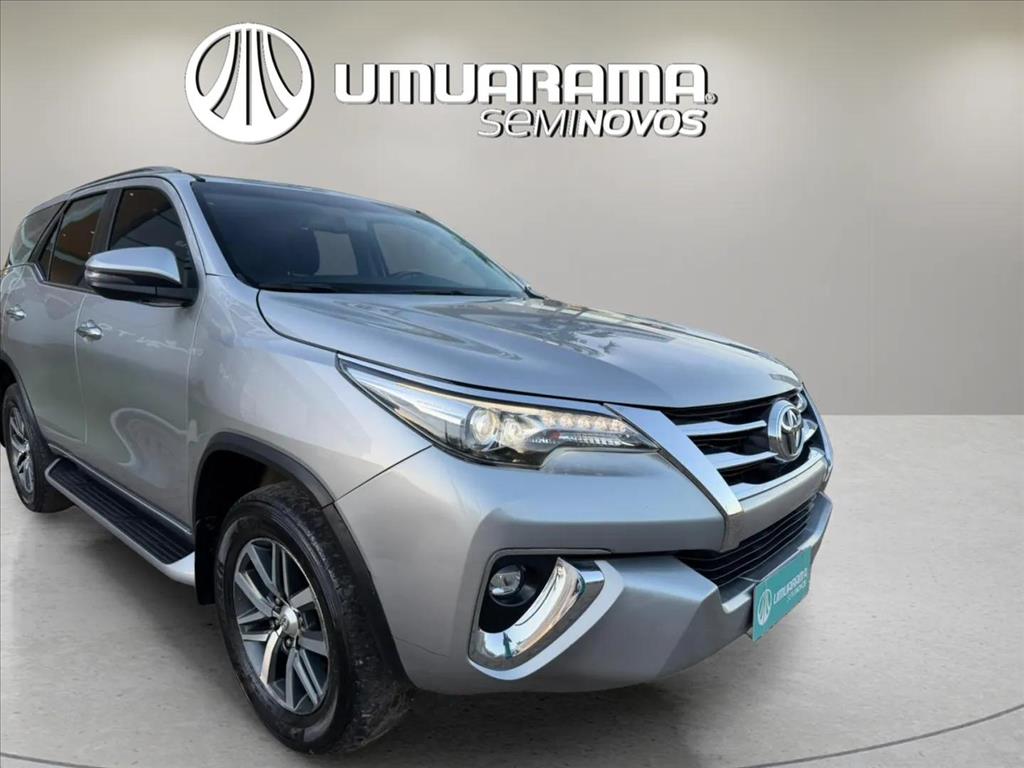 HILUX SW4 2.8 SRX 4X4 7 LUGARES 16V TURBO INTERCOOLER DIESEL 4P AUTOMÁTICO1