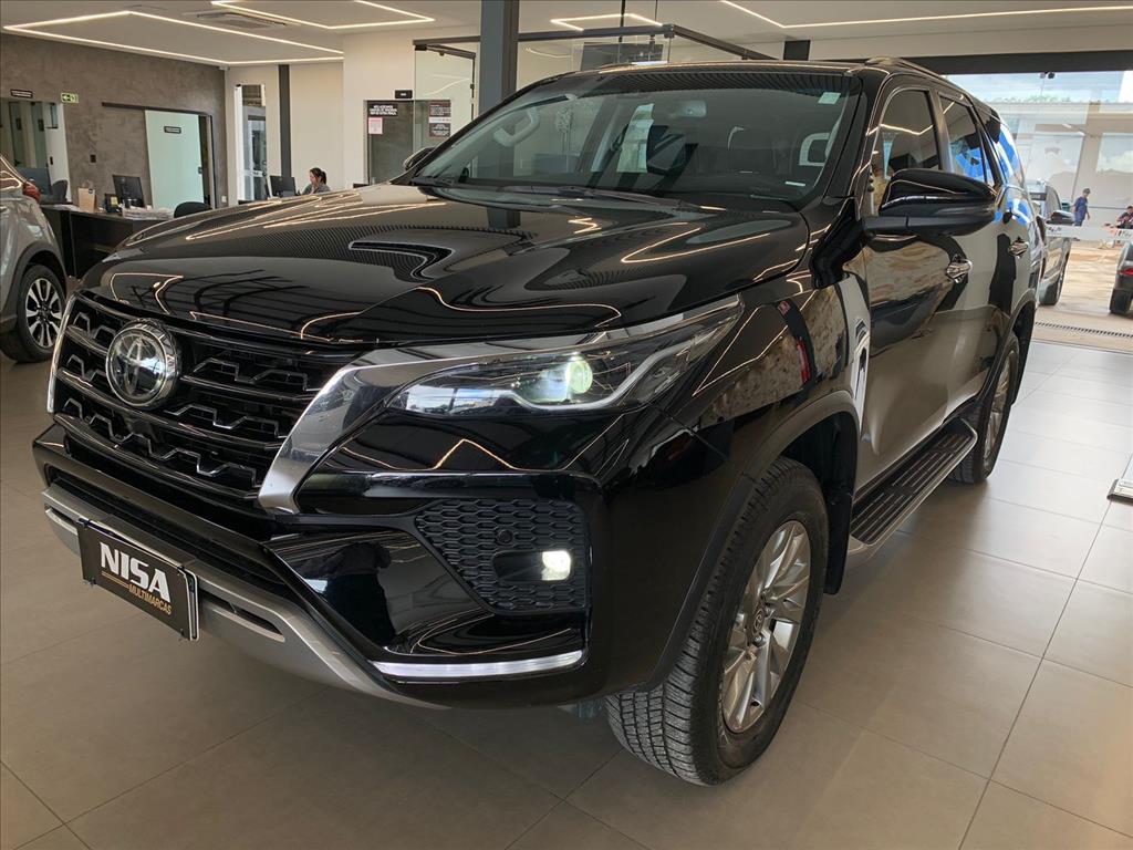 2.8 D-4D TURBO DIESEL SRX 7L 4X4 AUTOMÁTICO