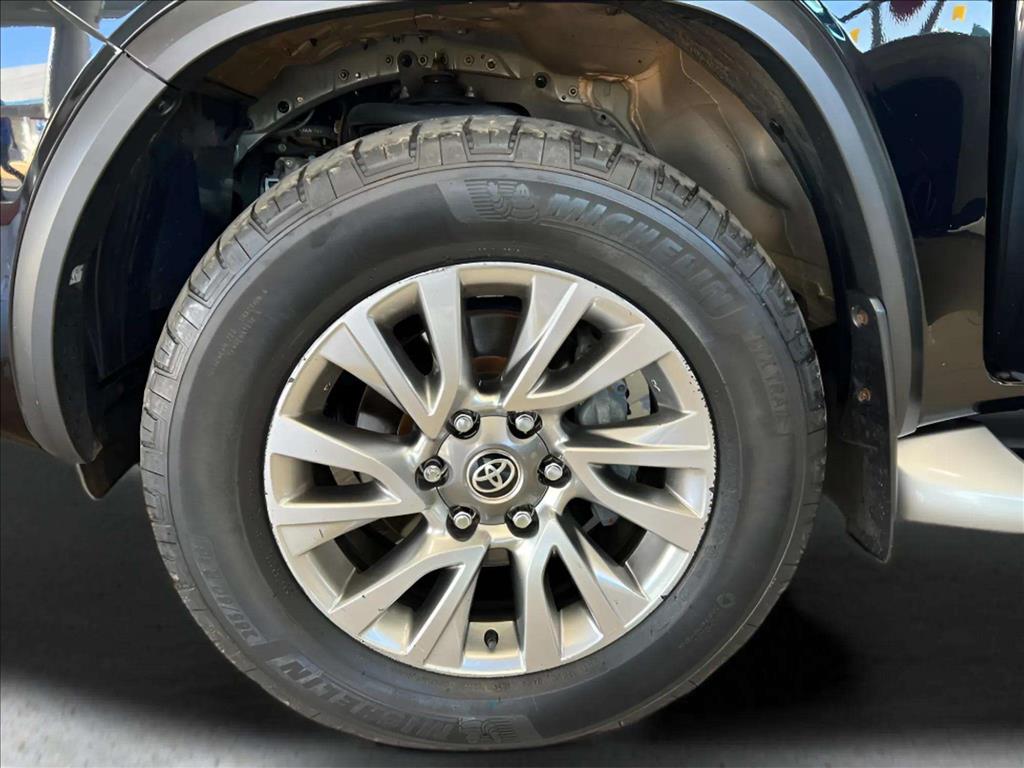 HILUX 2.8 D-4D TURBO DIESEL CD SRX 4X4 AUTOMÁTICO11