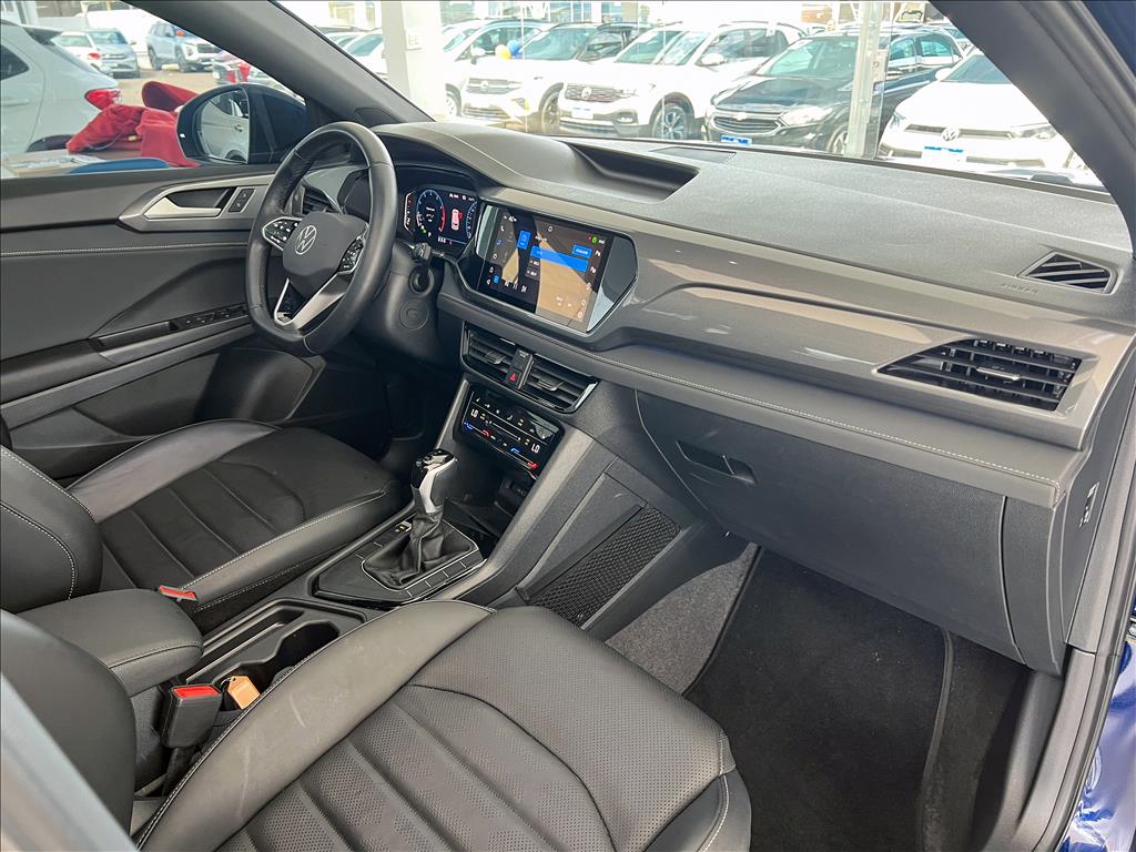 TAOS 1.4 250 TSI TOTAL FLEX HIGHLINE AUTOMÁTICO13