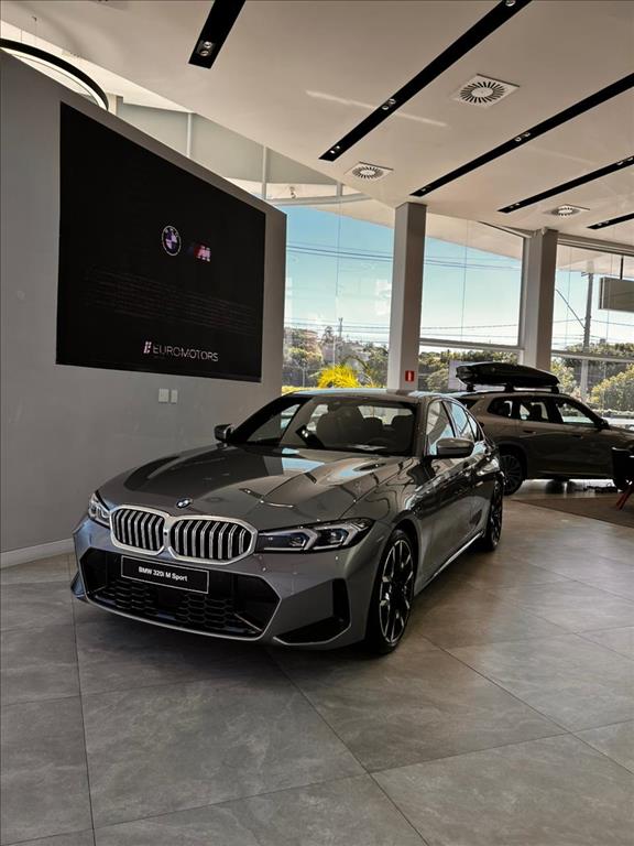 BMW-320i-2.0 16V TURBO FLEX M SPORT AUTOMÁTICO