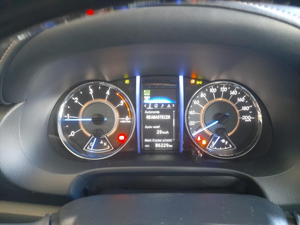 HILUX SW4 2.8 SRX DIAMOND 4X4 7 LUGARES 16V TURBO INTERCOOLER DIESEL 4P AUTOMÁTICO6