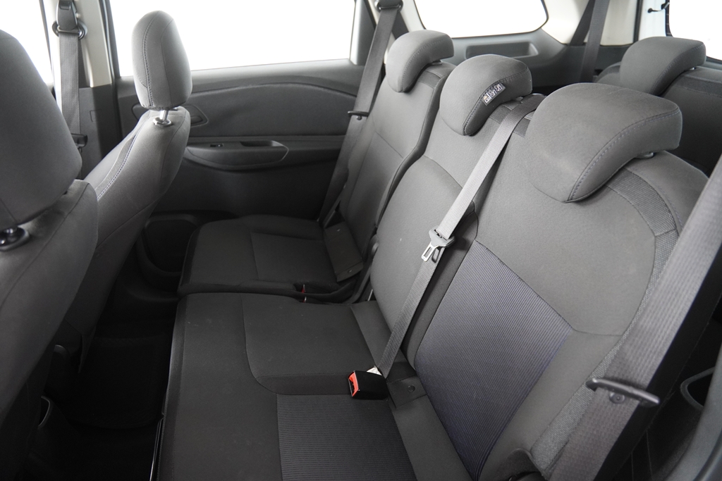 SPIN 1.8 LT 8V FLEX 4P AUTOMÁTICO10