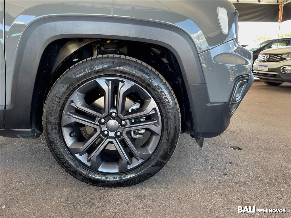 RENEGADE 1.3 T270 TURBO FLEX NIGHT EAGLE AT66