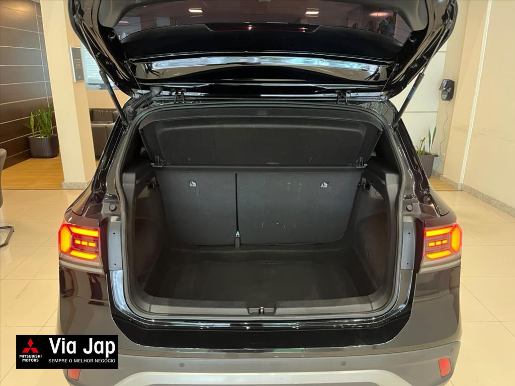 Volkswagen-T-CROSS-1.4 250 TSI TOTAL FLEX HIGHLINE AUTOMÁTICO