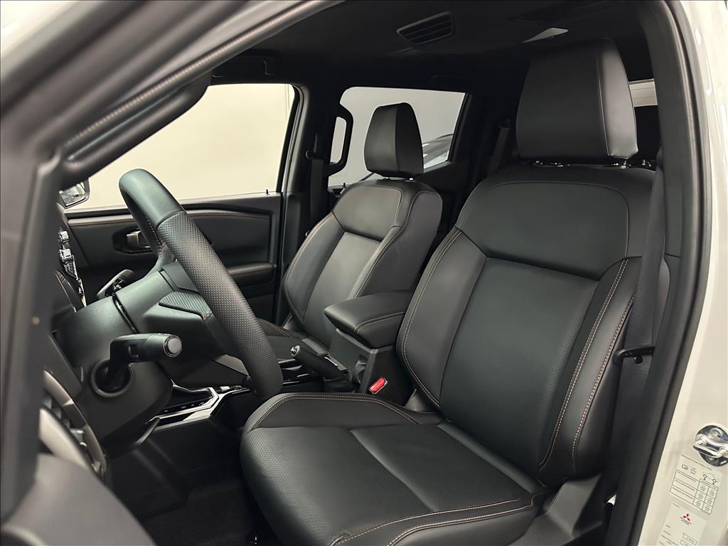 TRITON 2.4 BITURBO DIESEL CD KATANA 4X4 AUTOMÁTICO7