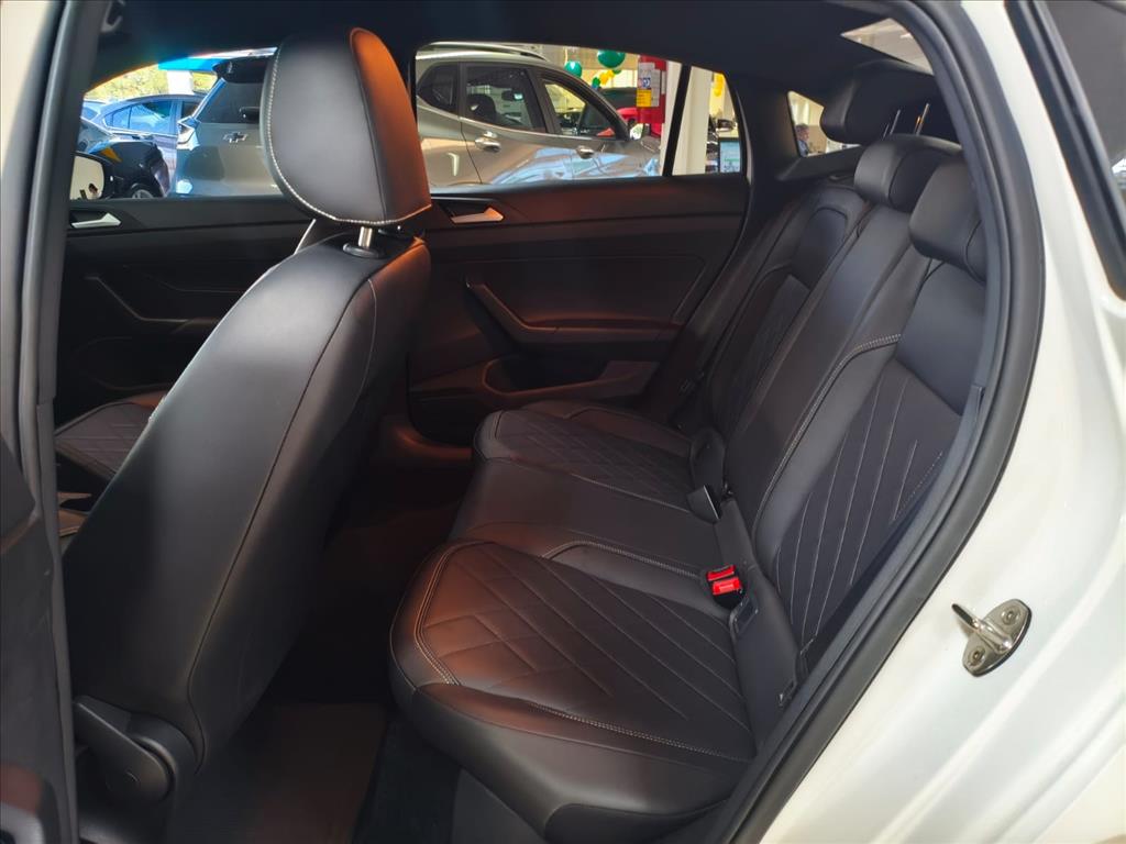 VIRTUS 1.4 250 TSI EXCLUSIVE AUTOMÁTICO9