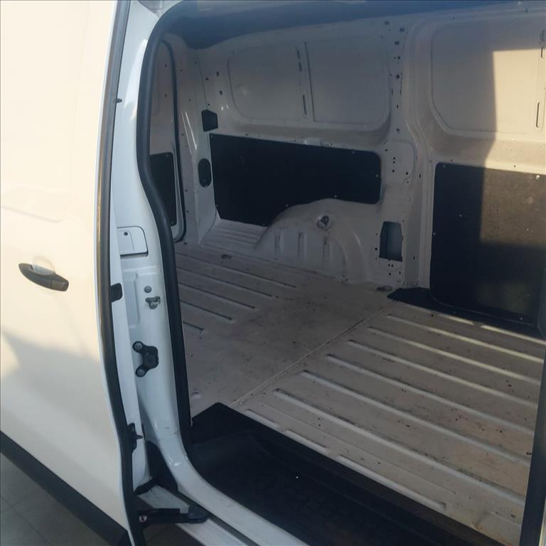 SCUDO 1.5 BLUEHDI DIESEL CARGO MANUAL7