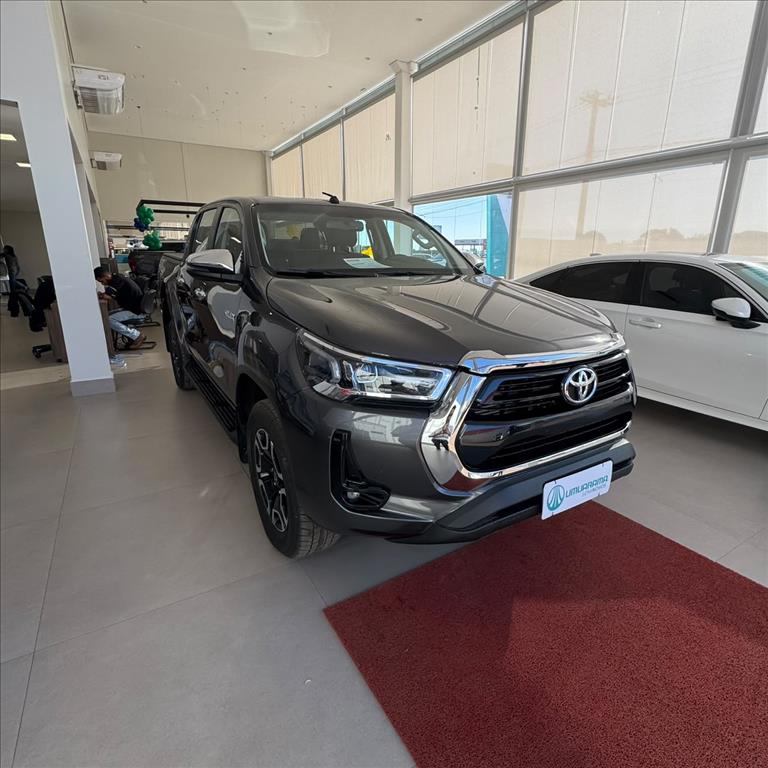 HILUX 2.8 D-4D TURBO DIESEL CD SRV 4X4 AUTOMÁTICO1