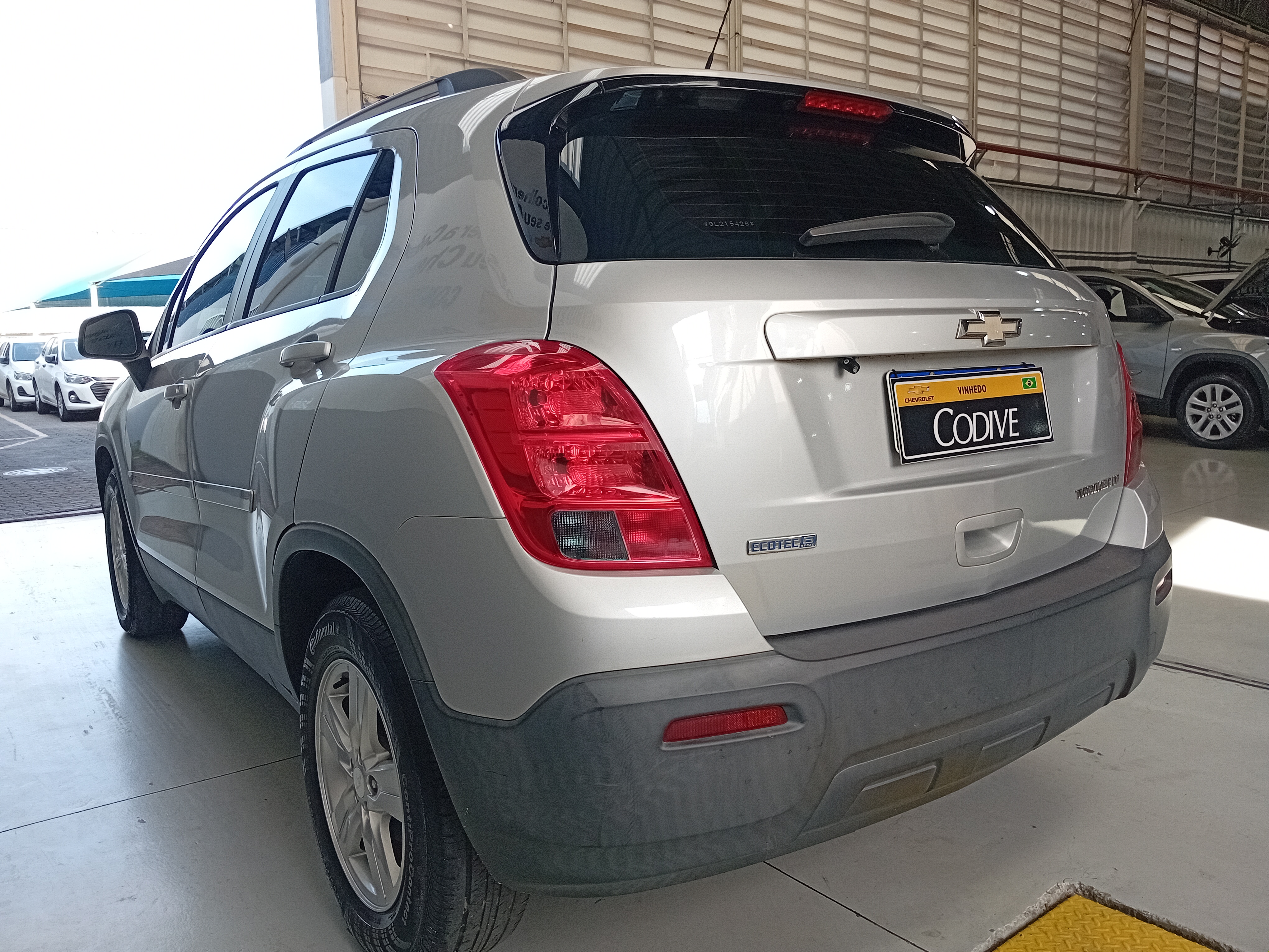 TRACKER 1.8 MPFI LT 4X2 16V FLEX 4P AUTOMÁTICO3
