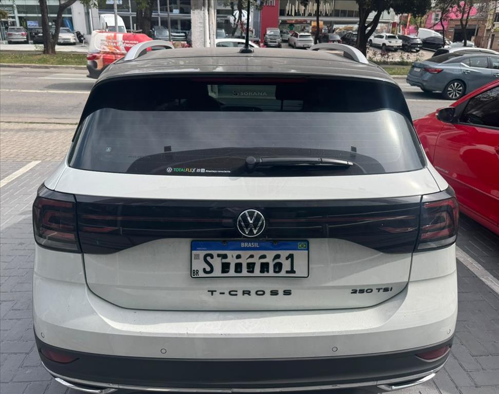 T-CROSS 1.4 250 TSI TOTAL FLEX HIGHLINE AUTOMÁTICO18