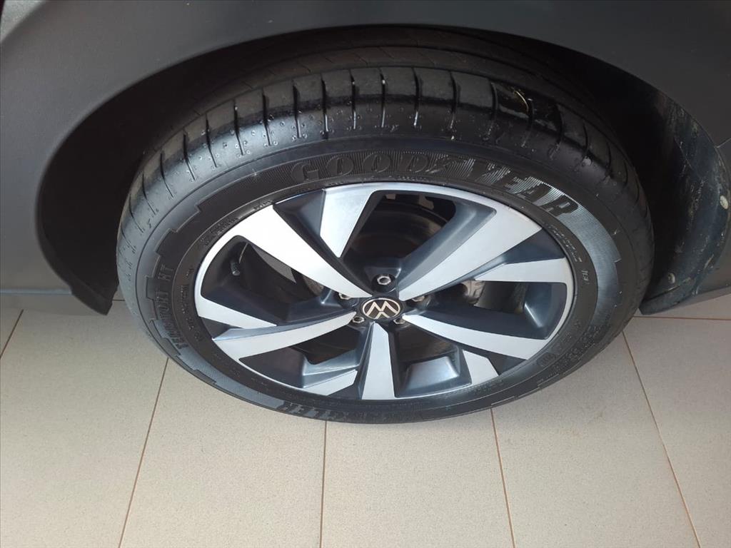 NIVUS 1.0 200 TSI TOTAL FLEX HIGHLINE AUTOMÁTICO9