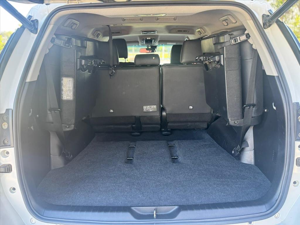 HILUX SW4 2.8 D-4D TURBO DIESEL SRX 7L 4X4 AUTOMÁTICO12