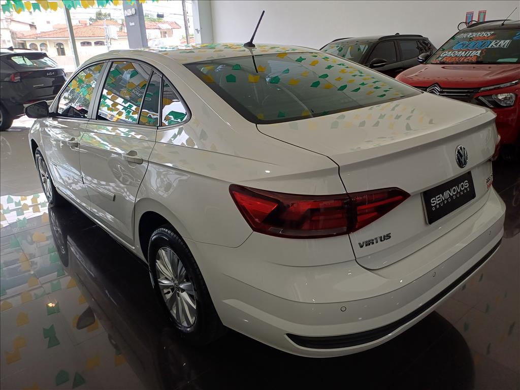 VIRTUS 1.0 200 TSI COMFORTLINE AUTOMÁTICO5
