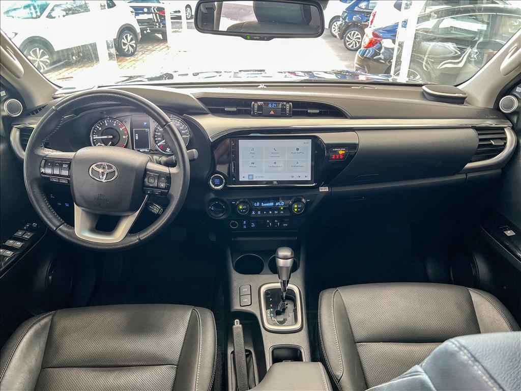 HILUX 2.8 D-4D TURBO DIESEL CD SRX 4X4 AUTOMÁTICO10
