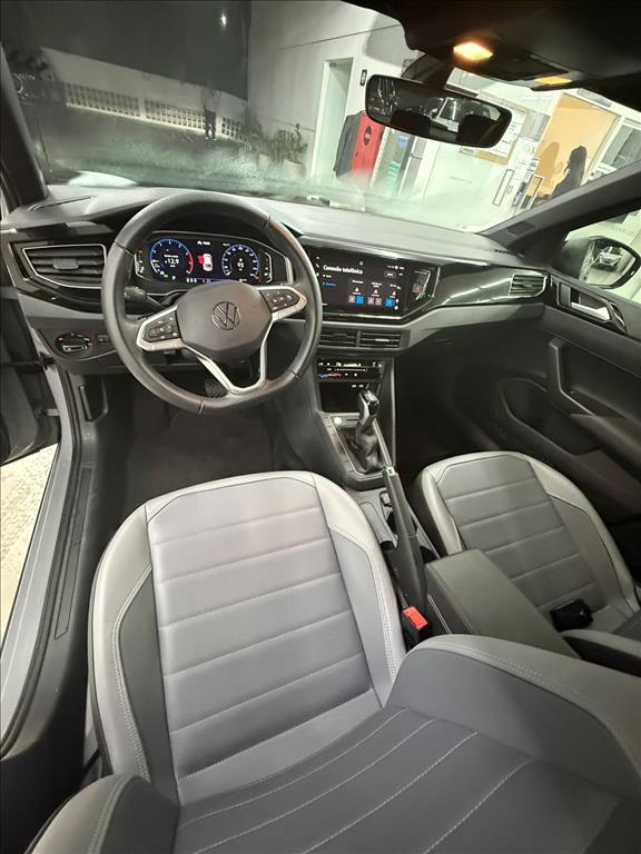 Volkswagen-NIVUS-1.0 200 TSI TOTAL FLEX HIGHLINE AUTOMÁTICO