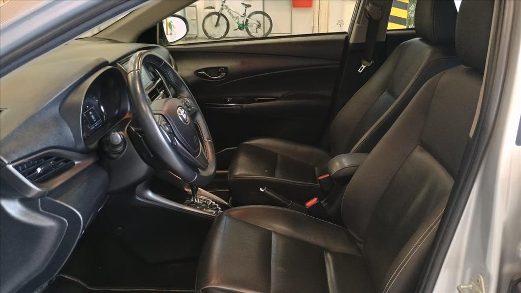 YARIS 1.5 16V FLEX SEDAN XLS MULTIDRIVE14
