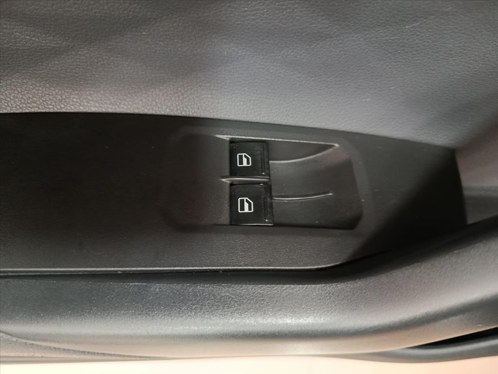 POLO 1.0 MPI TRACK MANUAL10