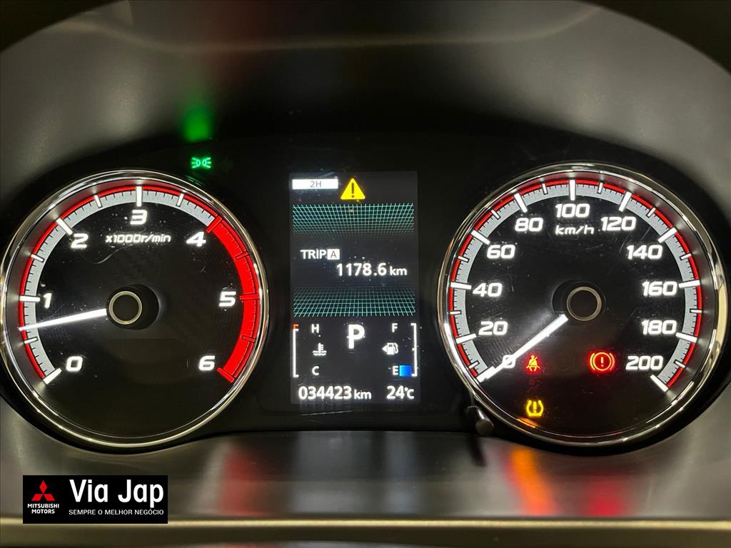 Mitsubishi-L200 TRITON-2.4 16V TURBO DIESEL SPORT HPE CD 4P 4X4 AUTOMÁTICO