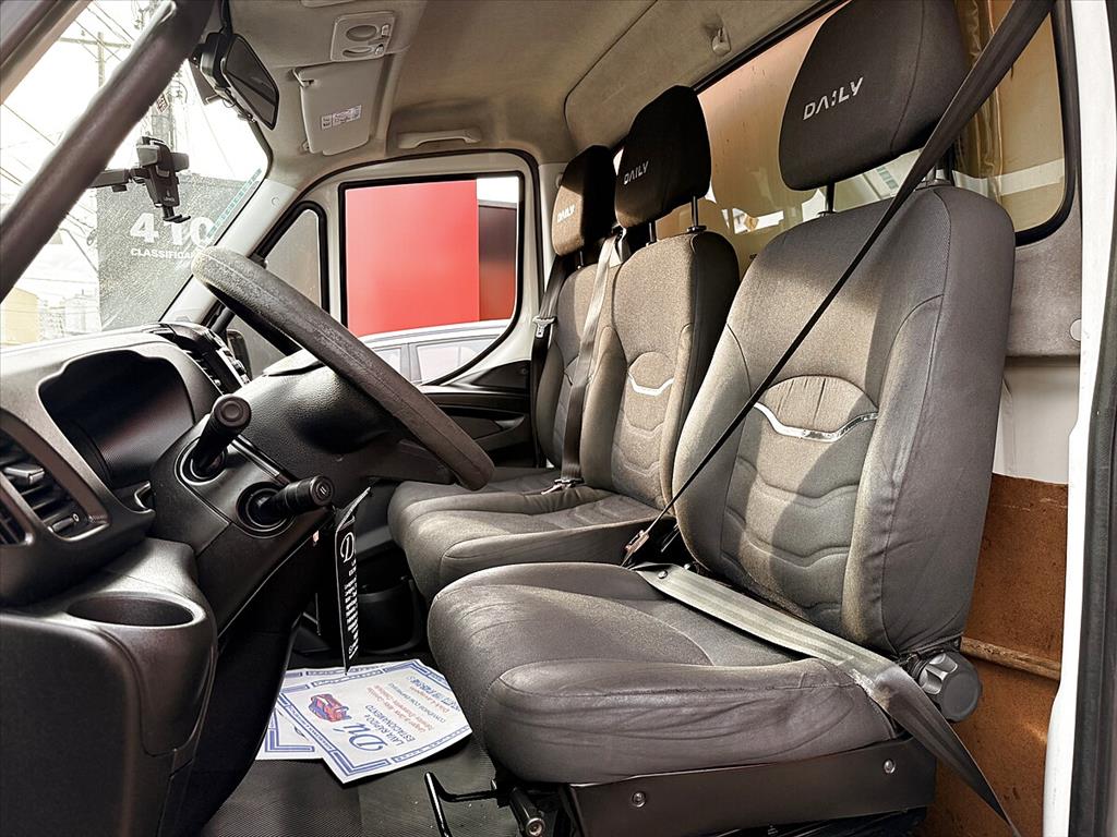 Iveco Daily - 3.0 TURBO DIESEL 35-150 CHASSI CS MANUAL