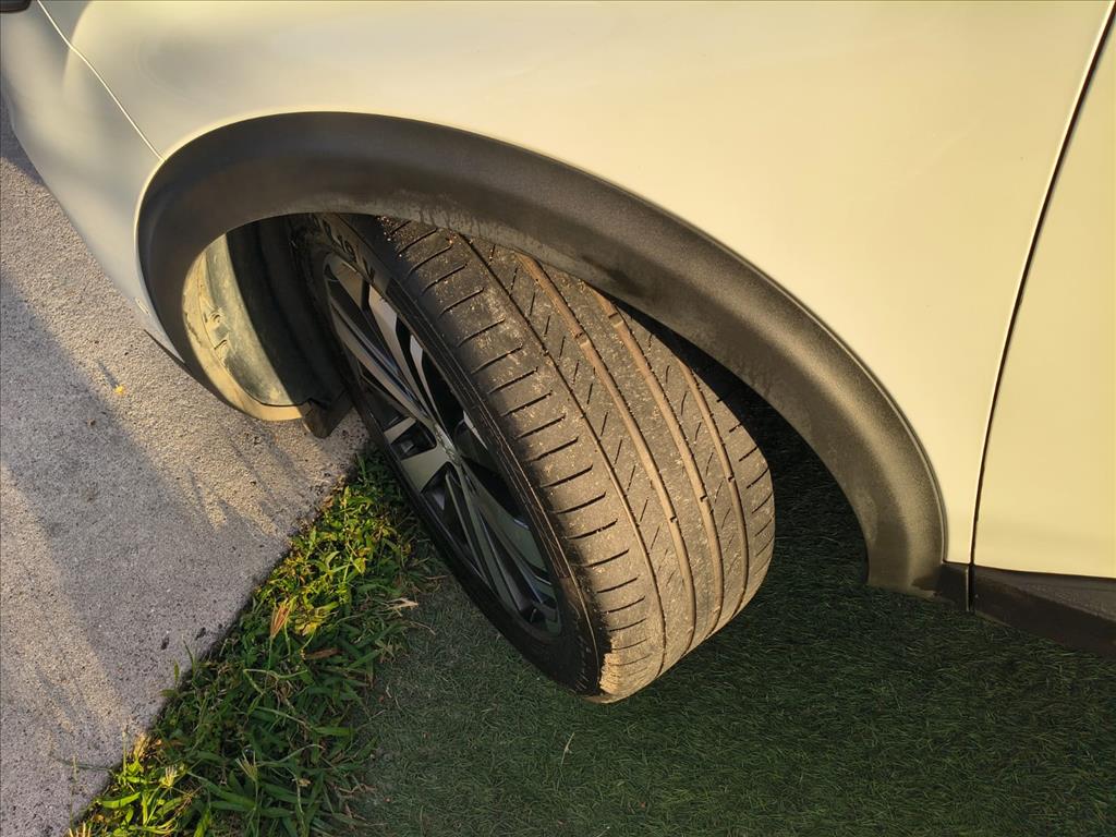 Peugeot-3008-1.6 16V THP GASOLINA GT PACK AUTOMÁTICO