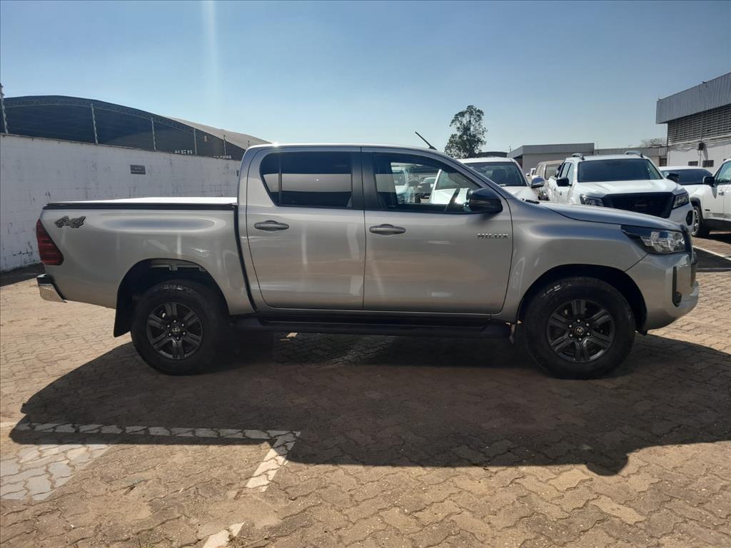 HILUX 2.8 D-4D TURBO DIESEL CD SRV 4X4 AUTOMÁTICO