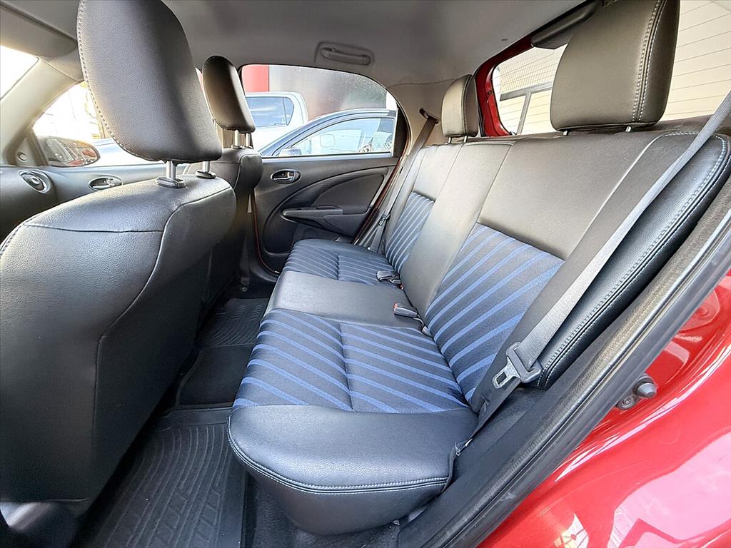 Toyota Etios - 1.5 XS 16V FLEX 4P MANUAL