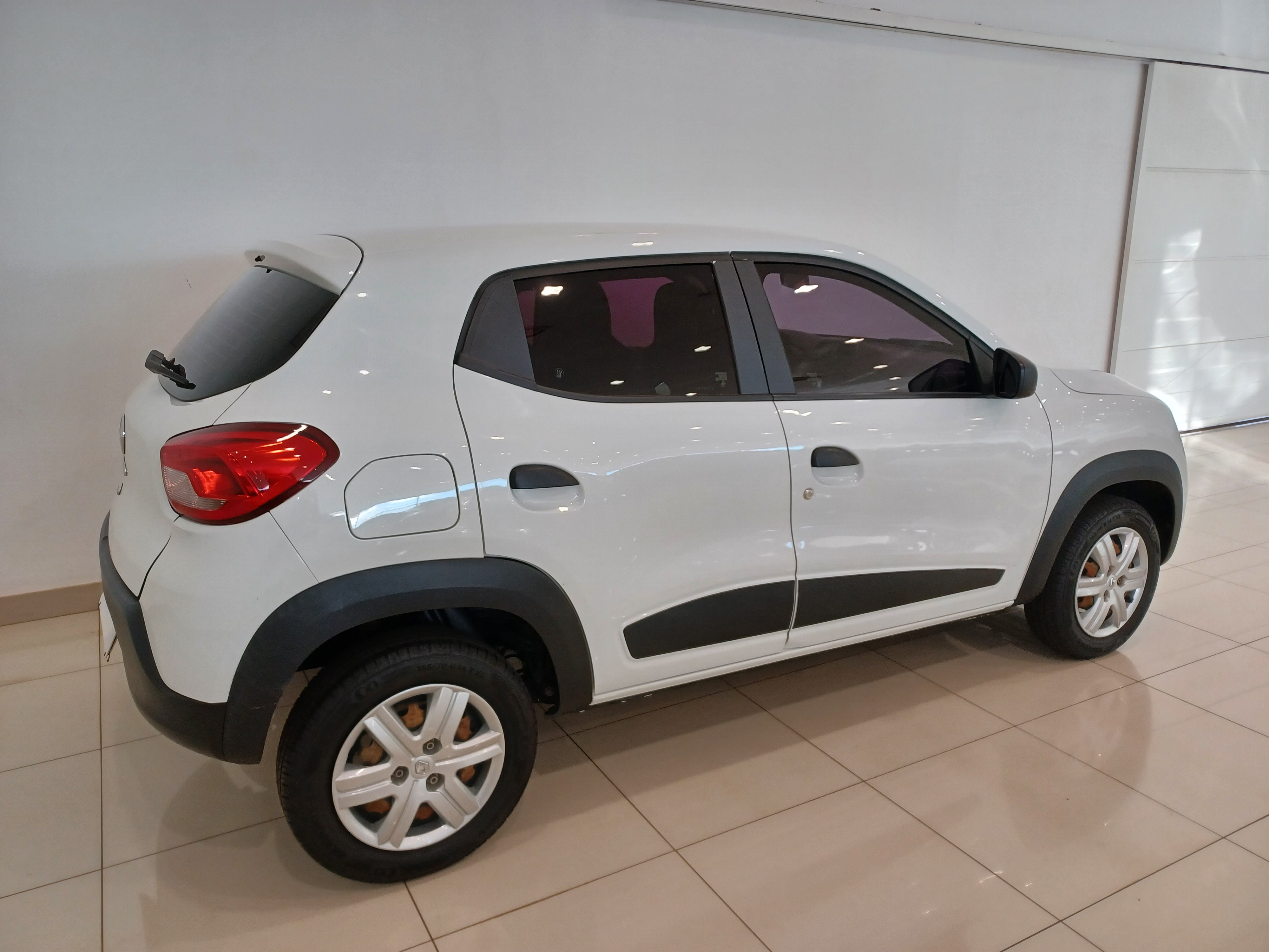 Renault-KWID-1.0 12V SCE FLEX ZEN MANUAL