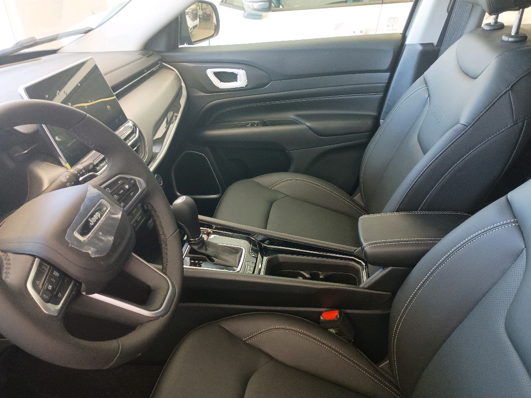 COMPASS 1.3 T270 TURBO FLEX LONGITUDE AT64