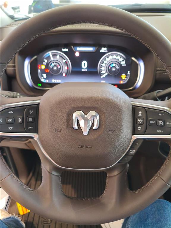 2500 6.7 I6 TURBO DIESEL LARAMIE CD 4X4 AUTOMÁTICO13