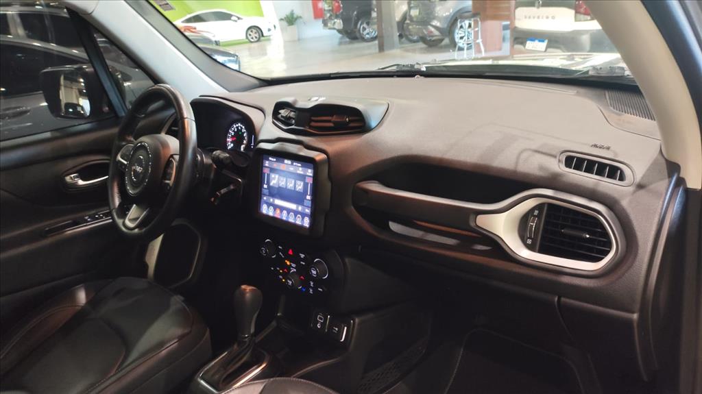 RENEGADE 1.8 16V FLEX LONGITUDE 4P AUTOMÁTICO10