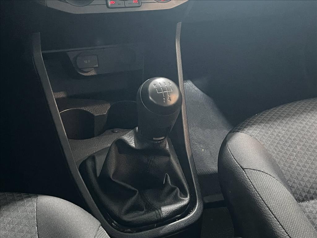 VOYAGE 1.0 12V MPI TOTALFLEX 4P MANUAL17