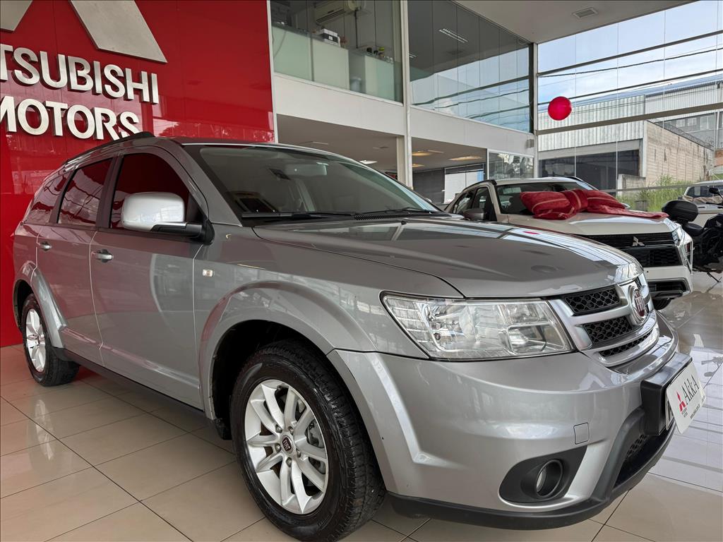 Fiat-FREEMONT-2.4 PRECISION 16V GASOLINA 4P AUTOMÁTICO