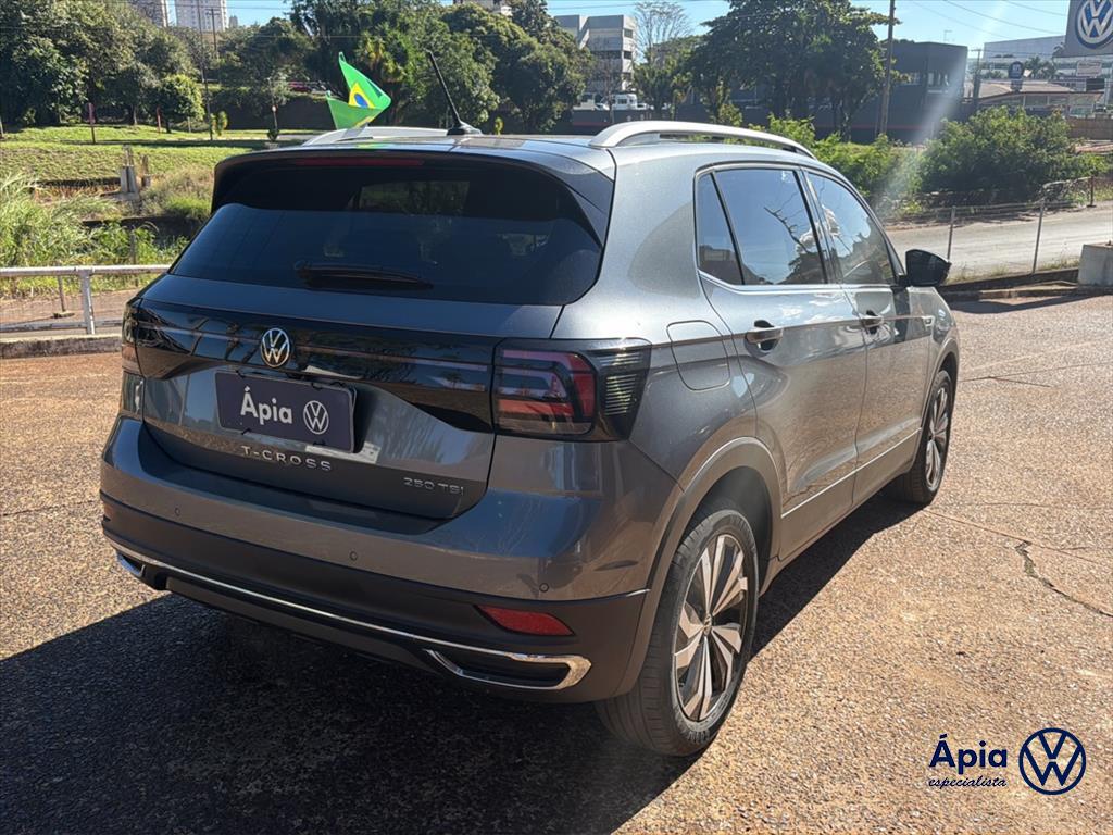 T-CROSS 1.4 250 TSI TOTAL FLEX HIGHLINE AUTOMÁTICO2