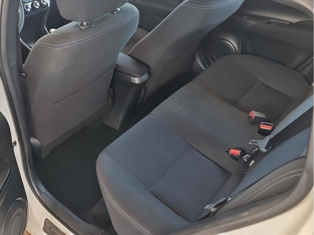 YARIS 1.3 16V FLEX XL MANUAL6