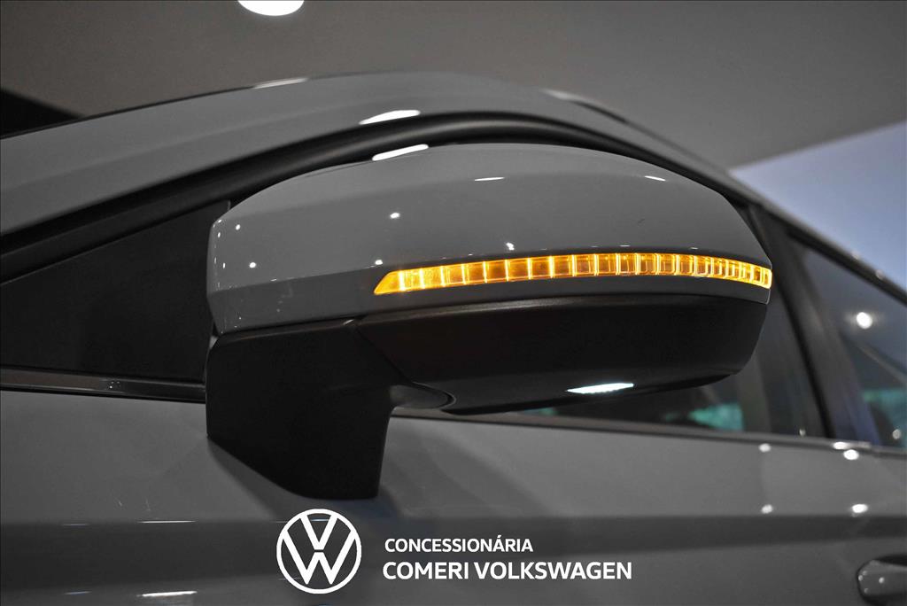 TAOS 1.4 250 TSI TOTAL FLEX HIGHLINE AUTOMÁTICO10