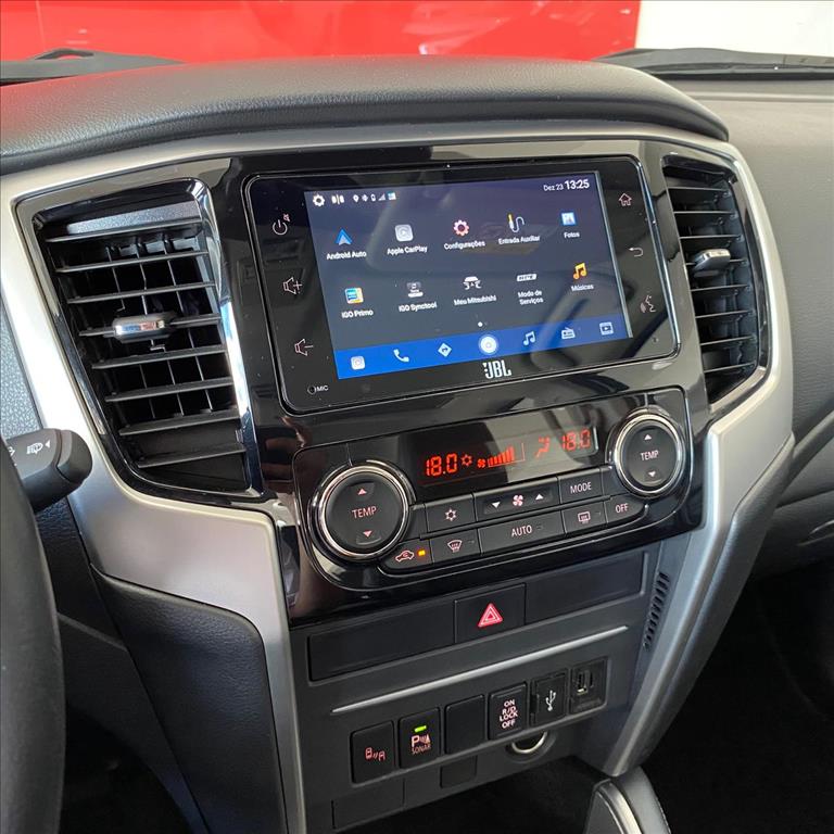 Mitsubishi-L200 TRITON-2.4 16V TURBO DIESEL SPORT HPE-S CD 4P 4X4 AUTOMÁTICO